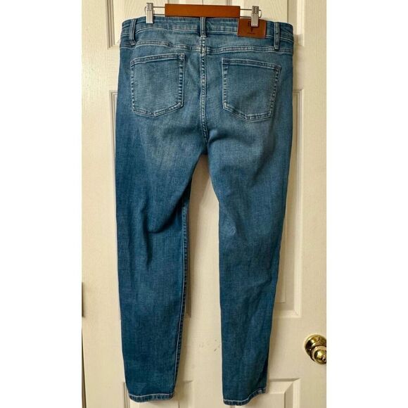 Frye Women's Low-Rise Straight Cropped Denim Jeans Size 12 - Picture 2 of 9